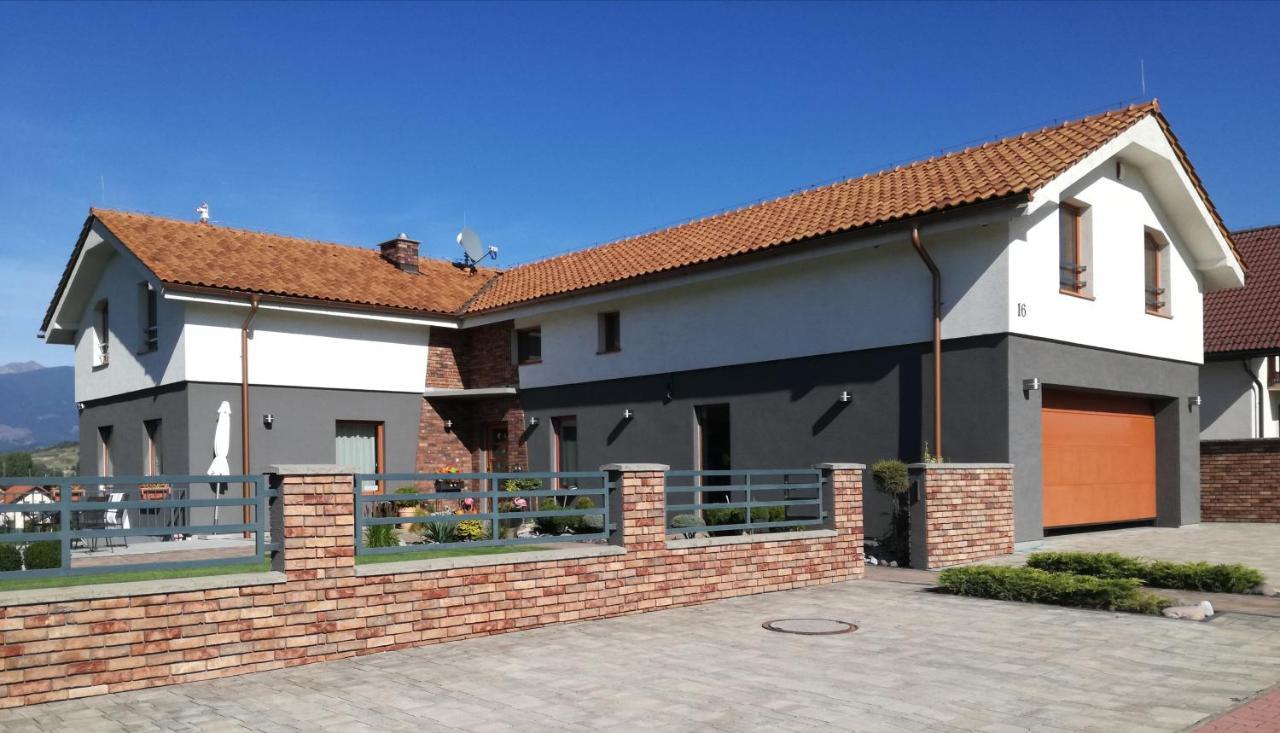 Pension Lunatyk Liptovský Mikuláš Exteriör bild